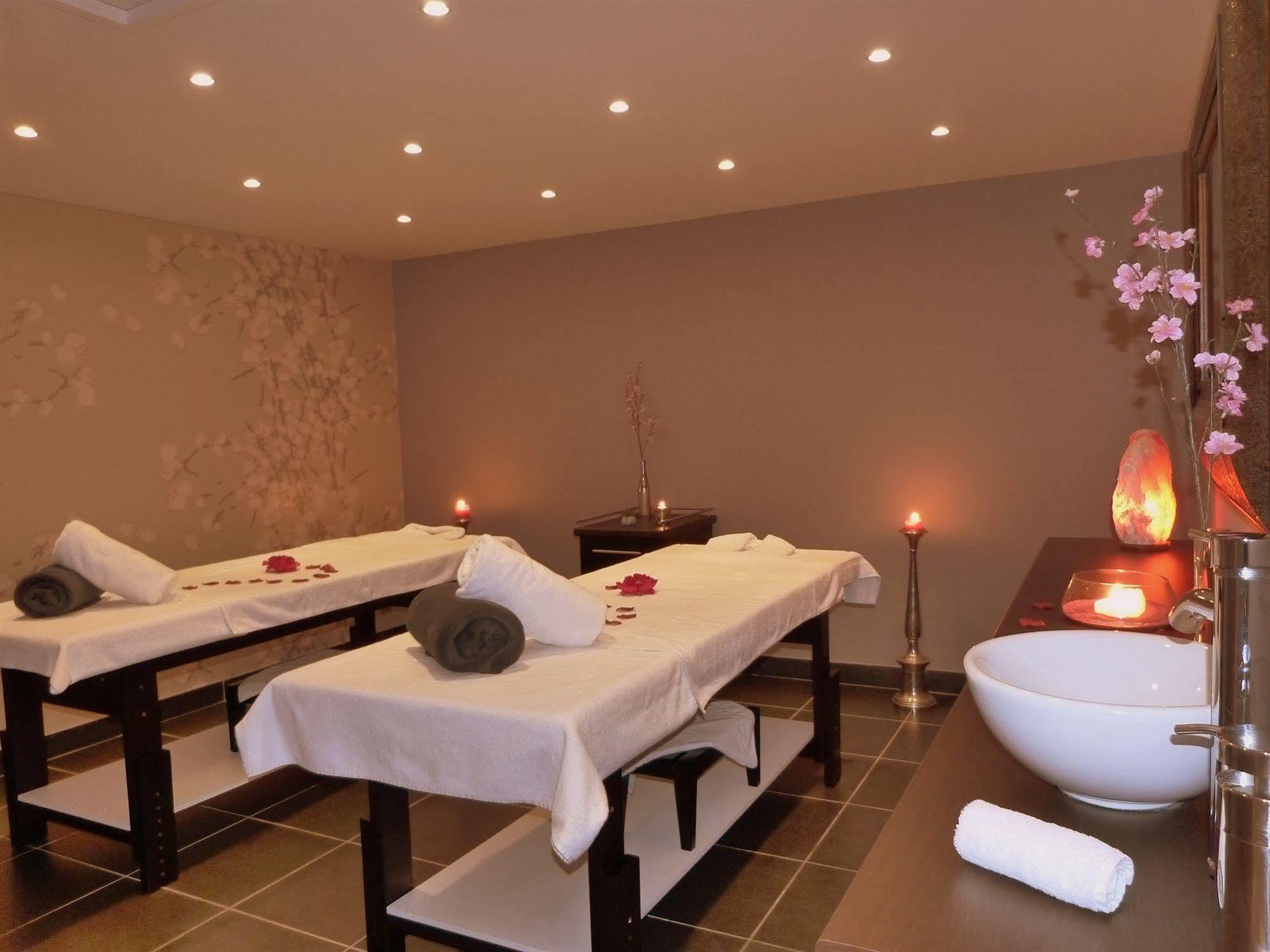 Ax Hotel Spa & Restaurant Chorges Εξωτερικό φωτογραφία