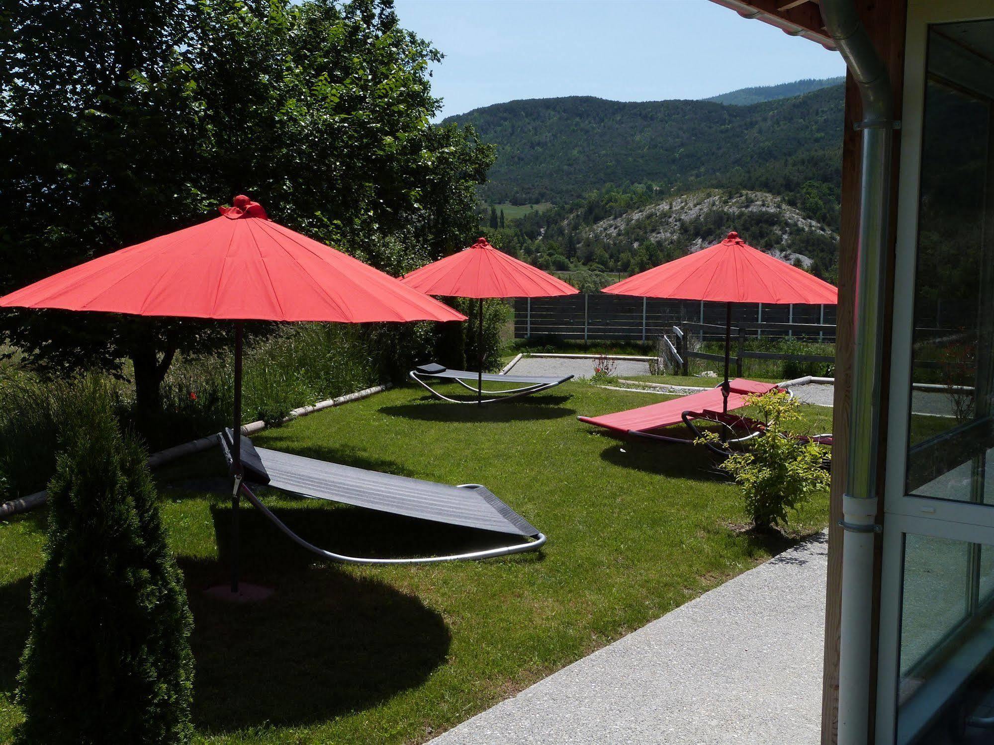 Ax Hotel Spa & Restaurant Chorges Εξωτερικό φωτογραφία